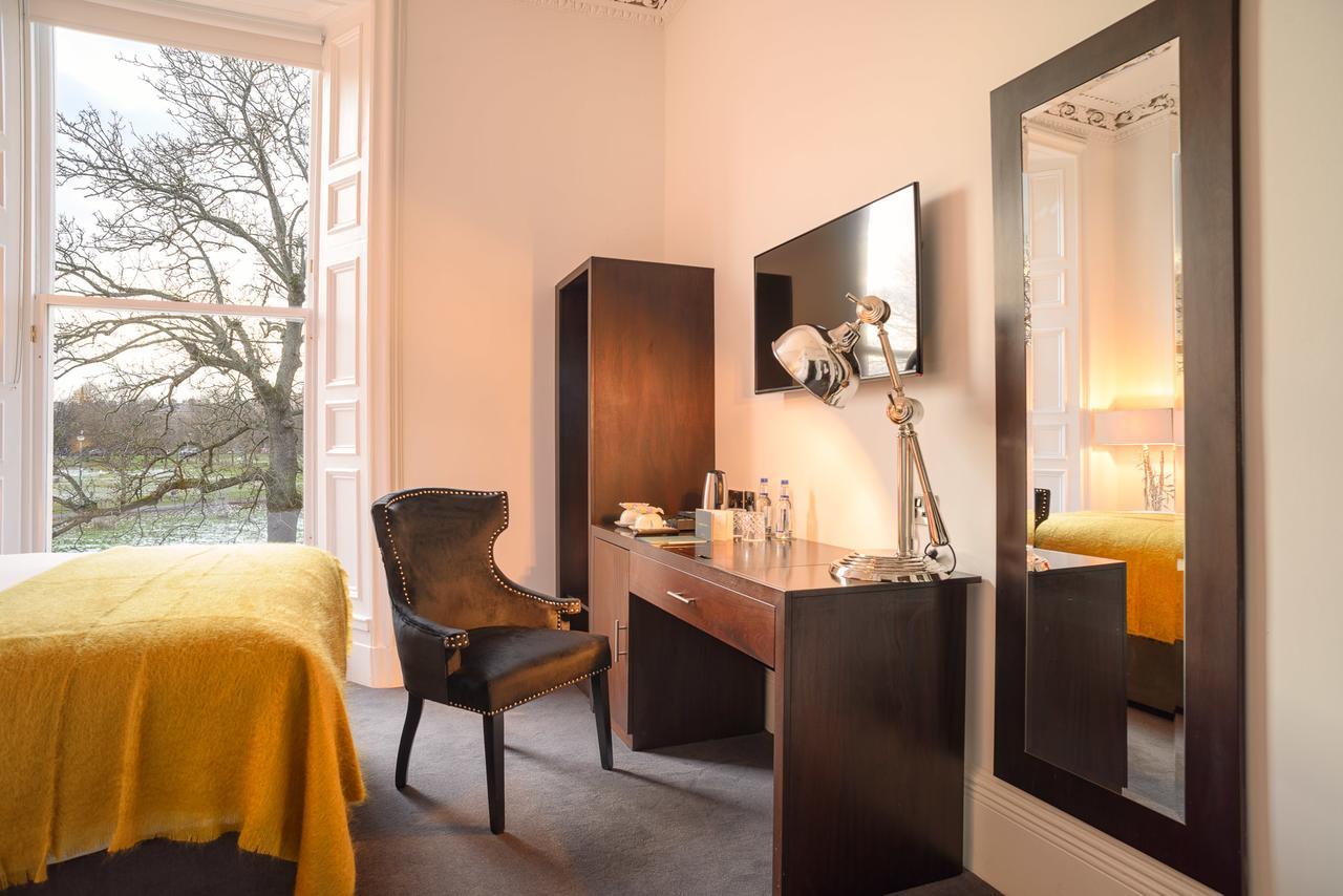 Black Ivy Edinburgh Ngoại thất bức ảnh